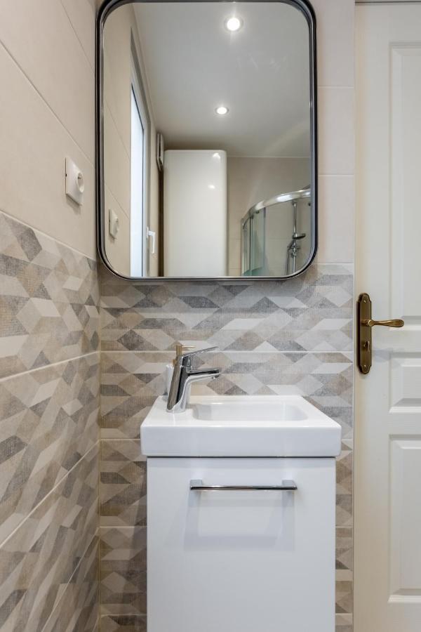 Staylib - Appartement 2 Pieces Aux Portes De Paris Сент-Уан Экстерьер фото